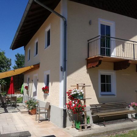 Landhof Ella - Ferienhaus Vor Den Toren Salzburgs Petting Esterno foto